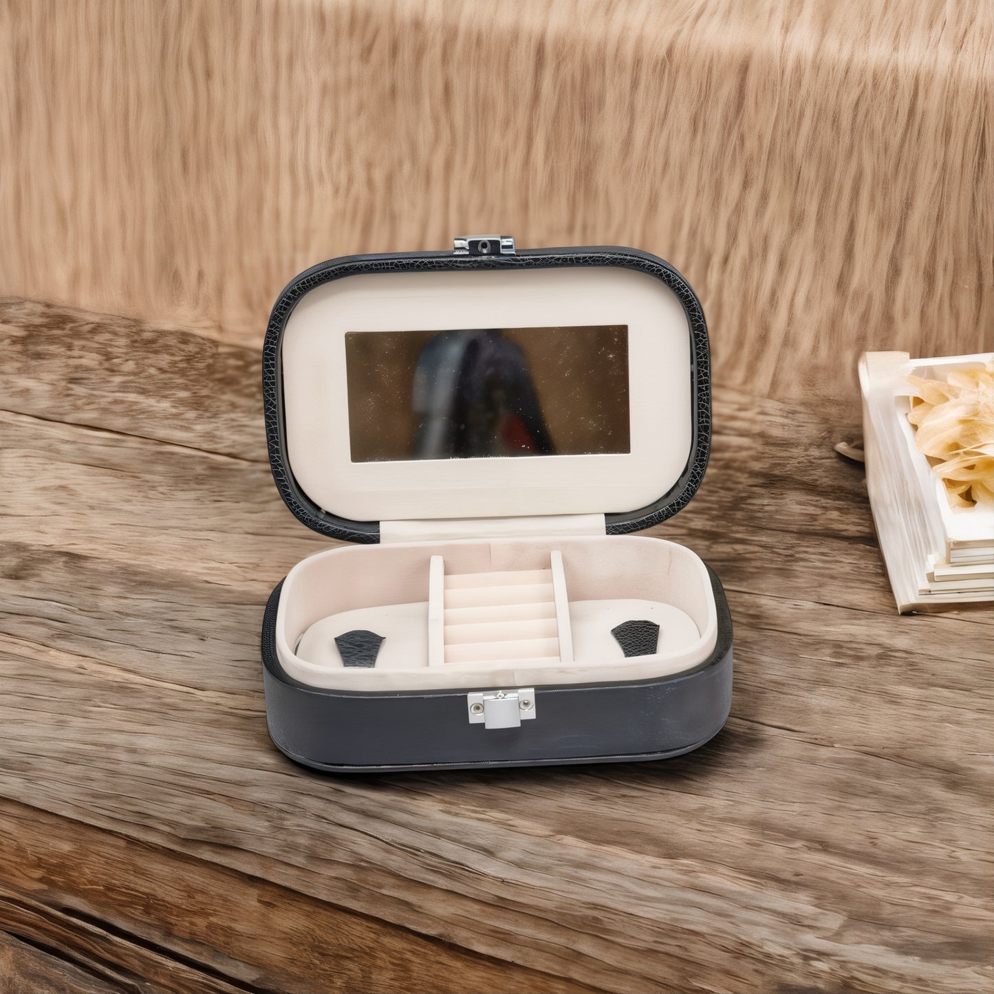 Petit Coffret à Bagues & Boucles d'Oreilles