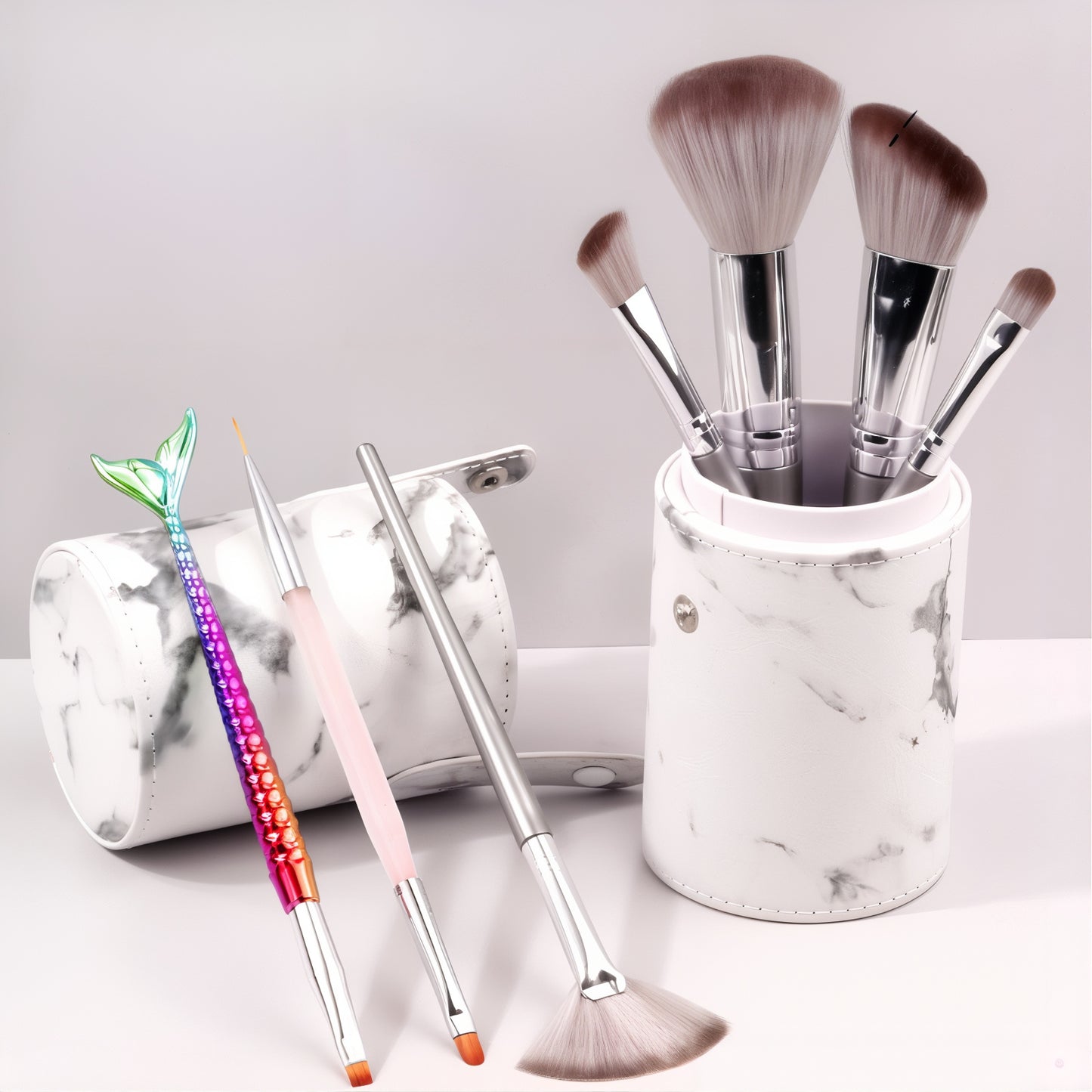 étui pinceaux de maquillage design