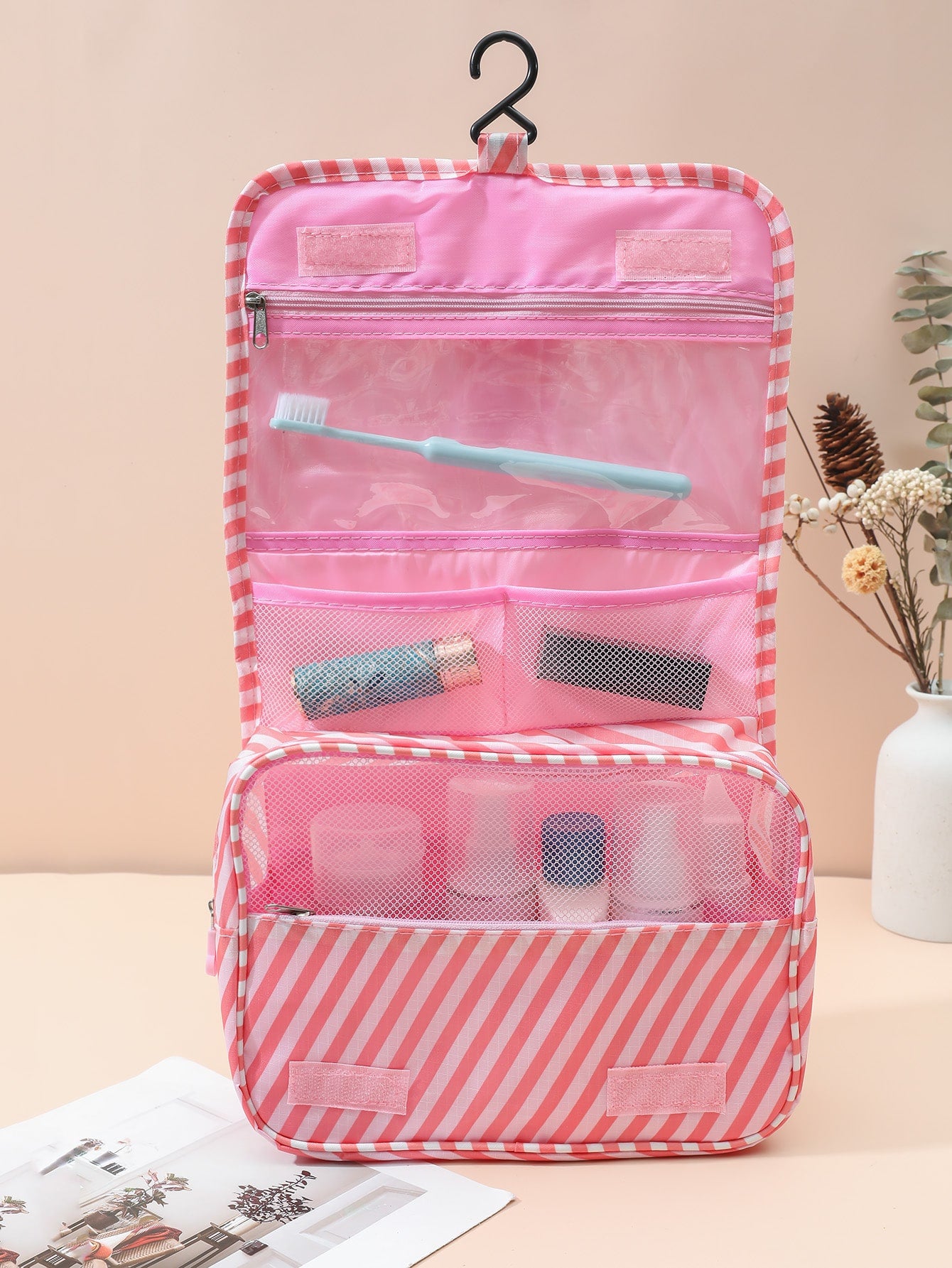 TROUSSE DE MAQUILLAGE À RAYURES