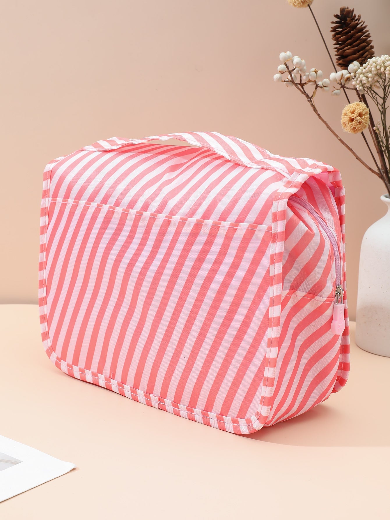 TROUSSE DE MAQUILLAGE À RAYURES