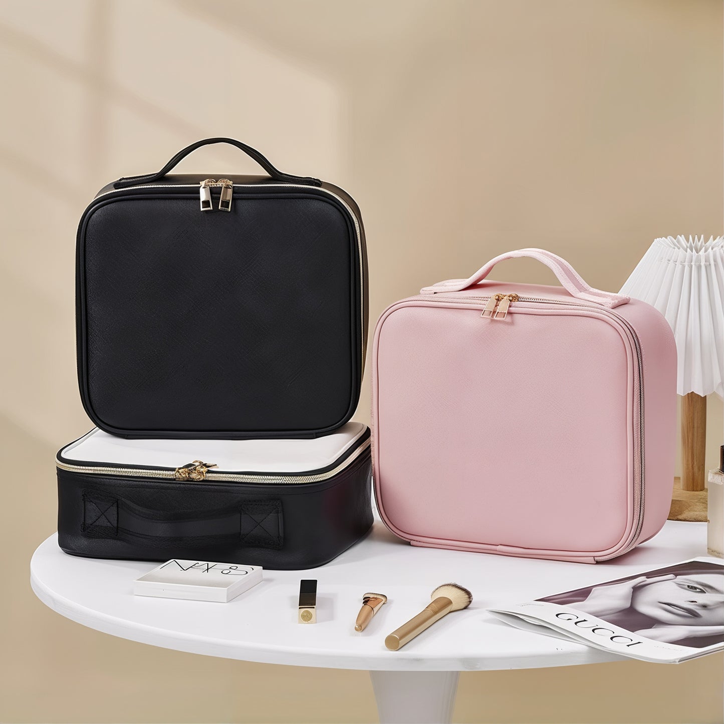 Trousse de maquillage avec miroir LED