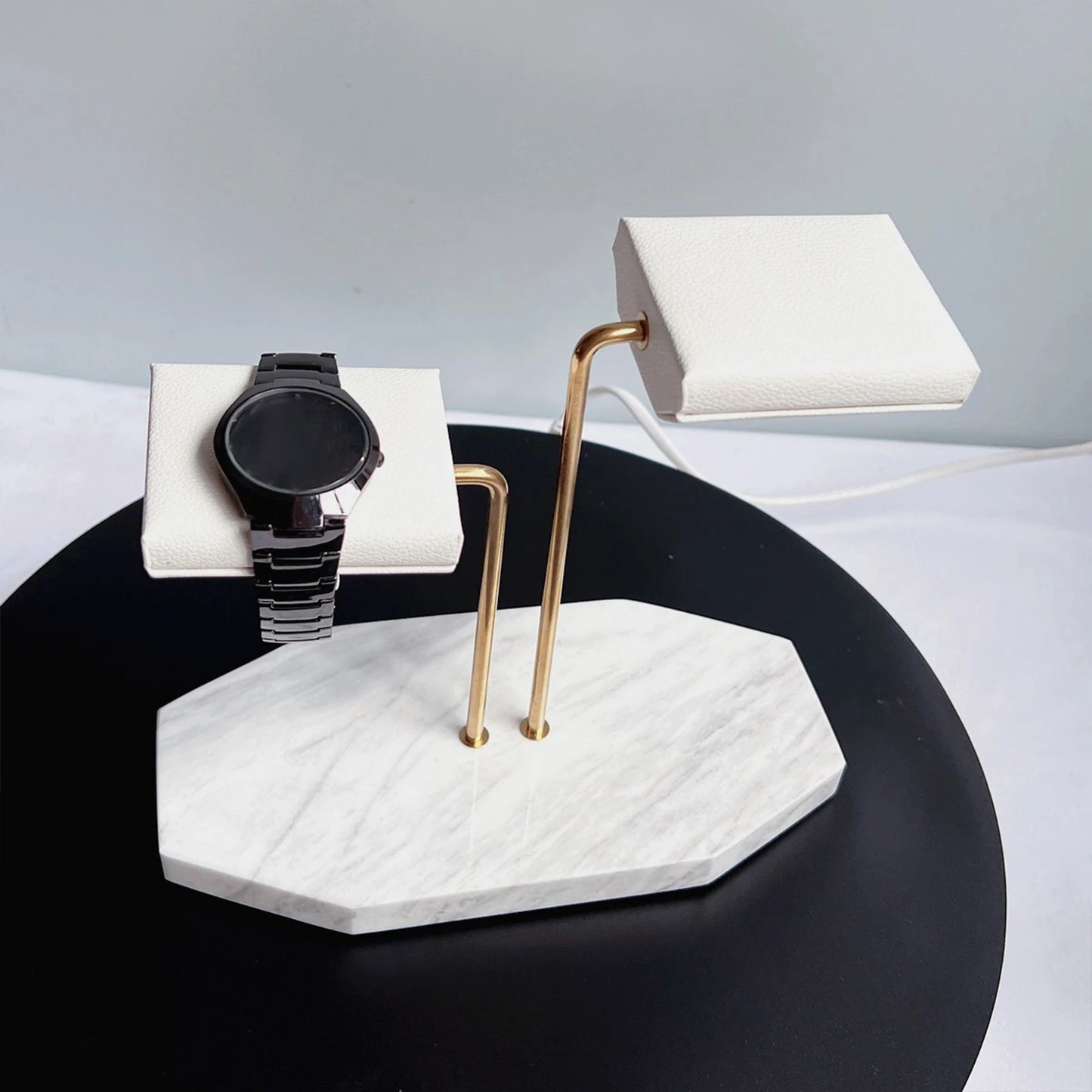 Support montre marbre blanc