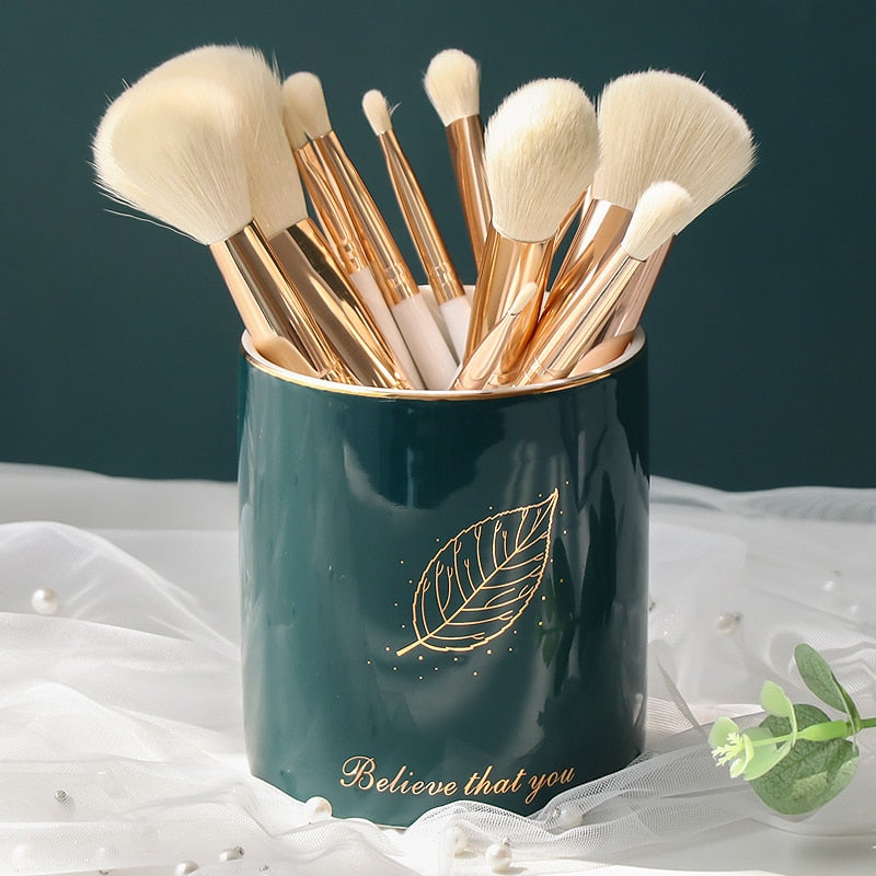 pot pinceaux maquillage en ceramique