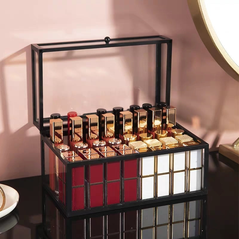 Rangement de rouge à lèvres en verre vintage