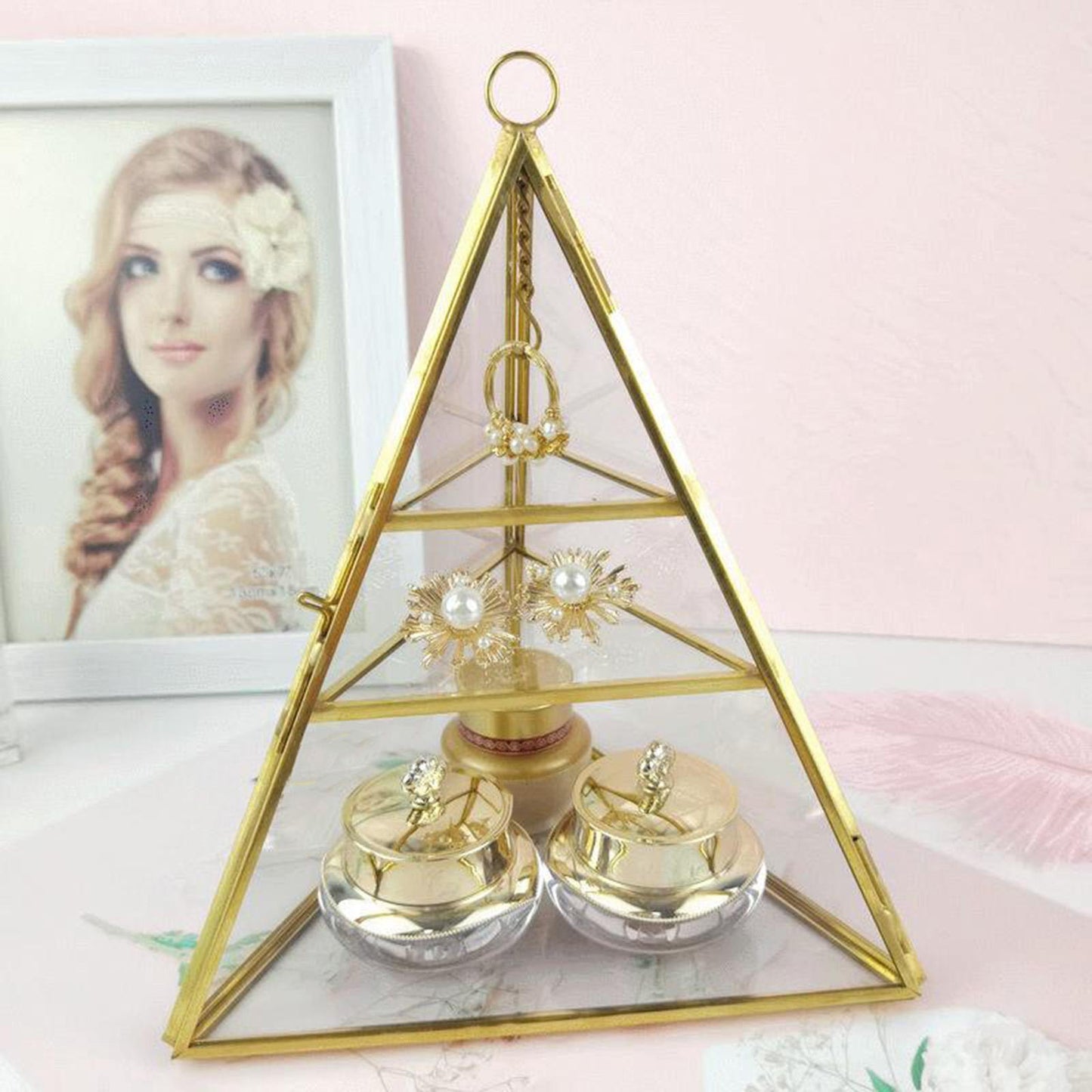porte-bijoux fome pyramide