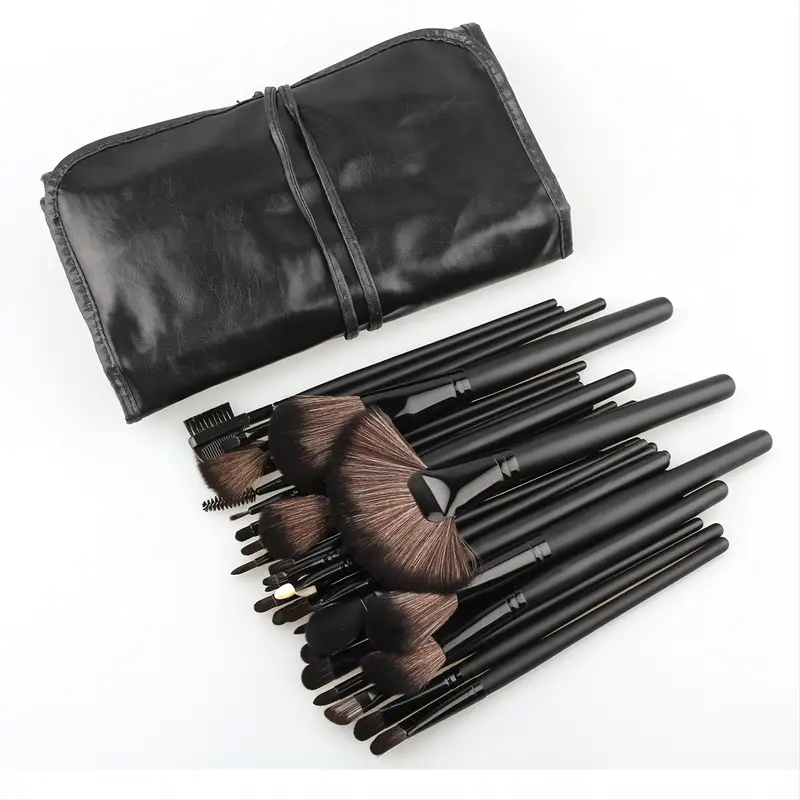 KIT TROUSSE AVEC PINCEAUX DE MAQUILLAGE